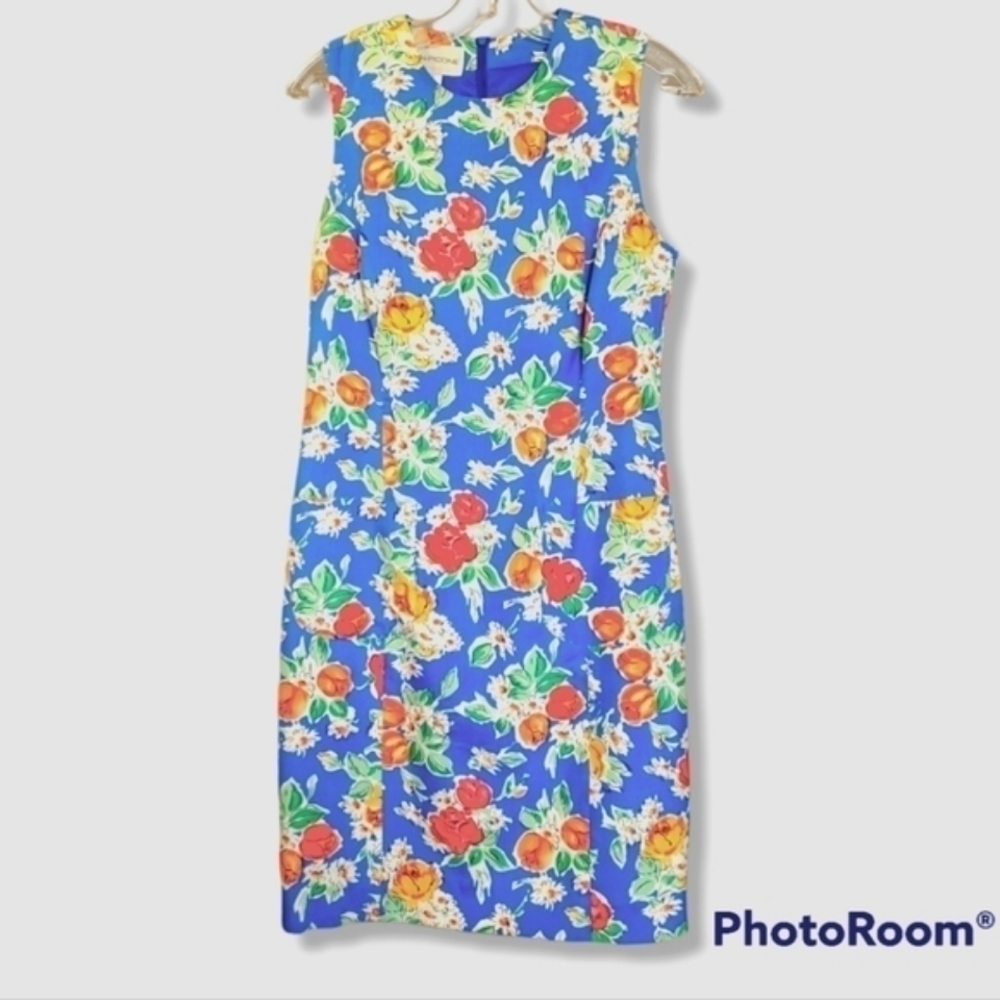 VINTAGE 100% Silk blue floral sleeveless shift dress with patch pockets
